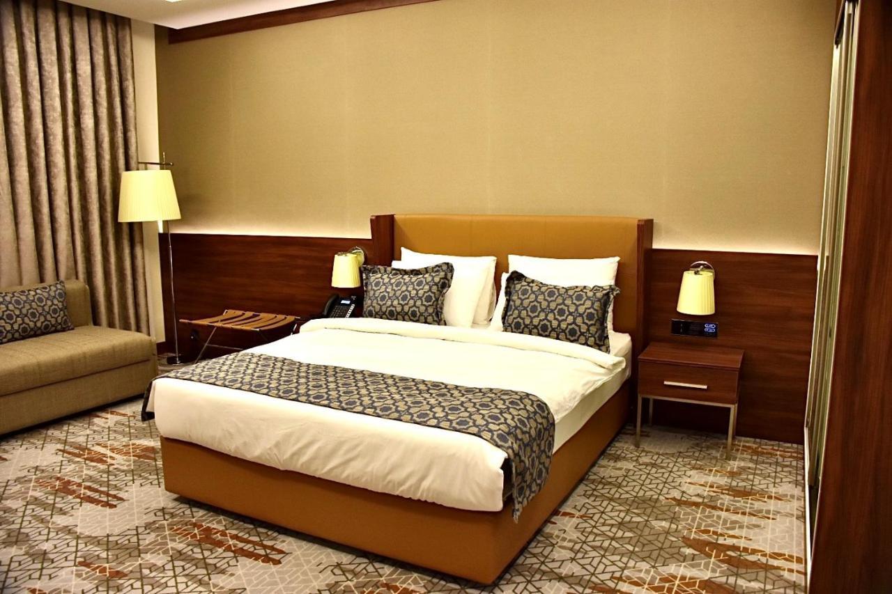 Royal Vista Hotel ‘Ibrī Εξωτερικό φωτογραφία