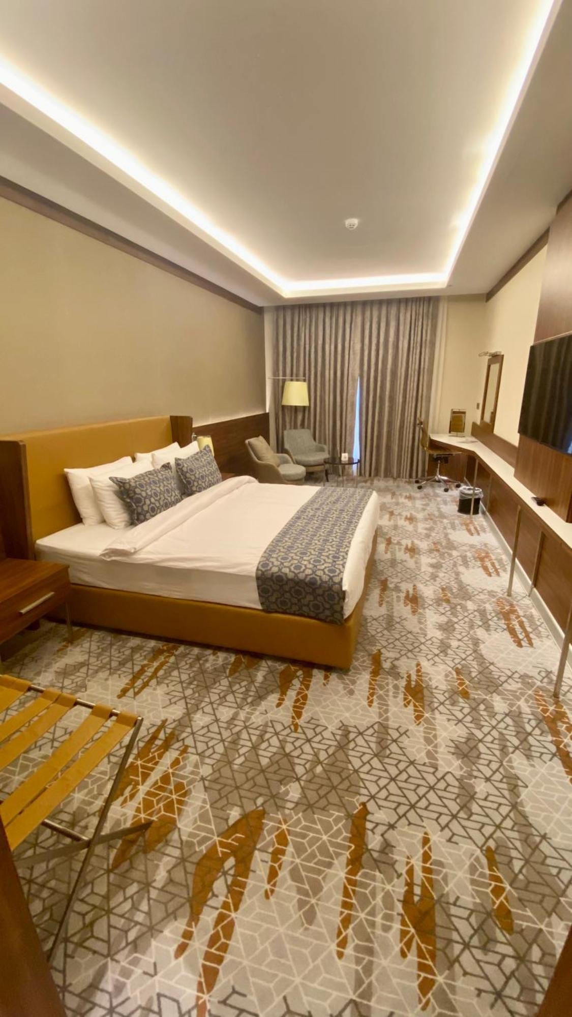 Royal Vista Hotel ‘Ibrī Εξωτερικό φωτογραφία