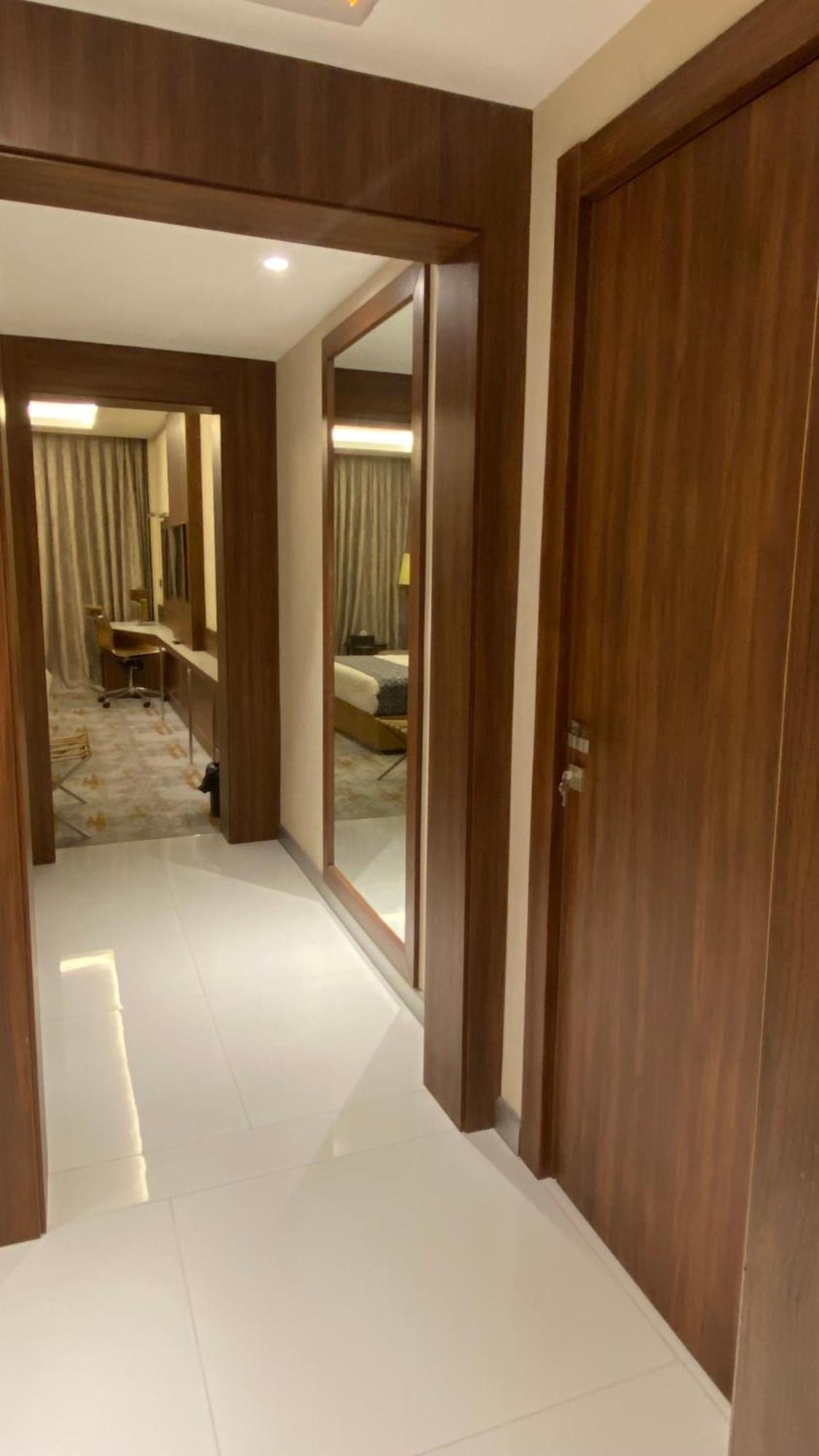 Royal Vista Hotel ‘Ibrī Εξωτερικό φωτογραφία