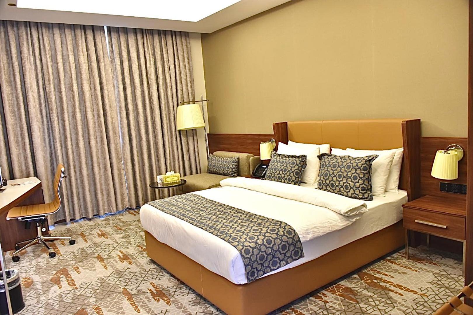 Royal Vista Hotel ‘Ibrī Εξωτερικό φωτογραφία