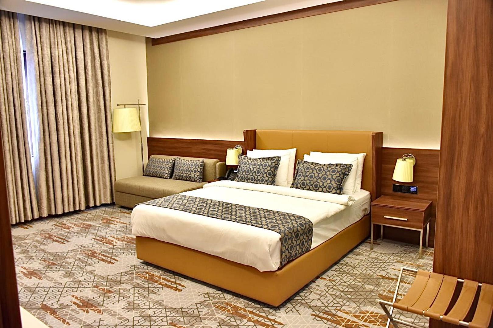 Royal Vista Hotel ‘Ibrī Εξωτερικό φωτογραφία