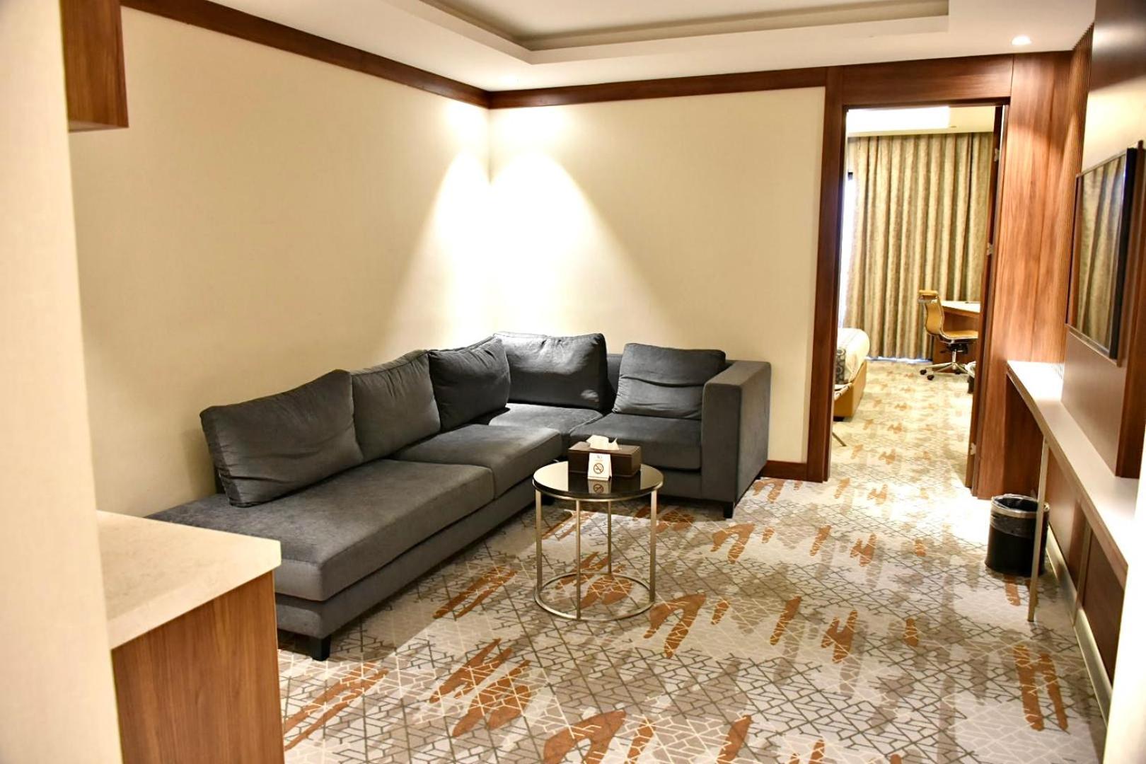 Royal Vista Hotel ‘Ibrī Εξωτερικό φωτογραφία