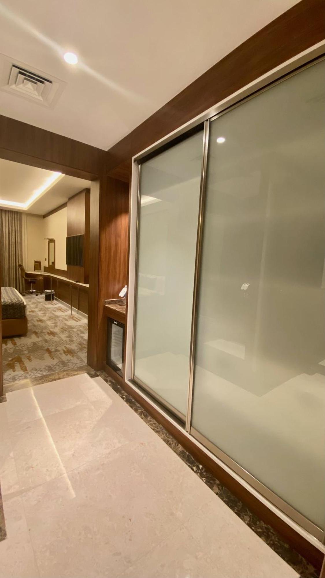 Royal Vista Hotel ‘Ibrī Εξωτερικό φωτογραφία