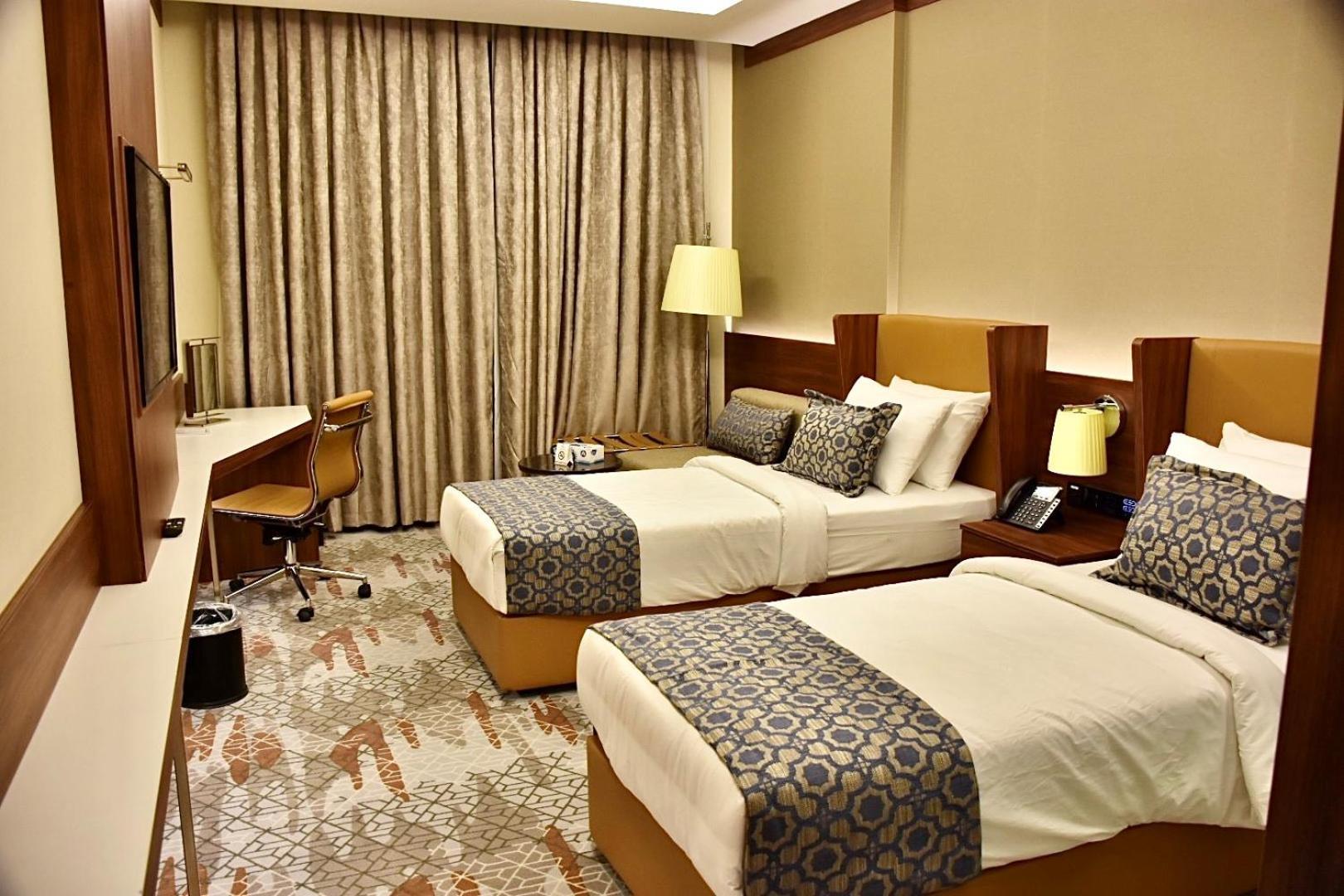 Royal Vista Hotel ‘Ibrī Εξωτερικό φωτογραφία